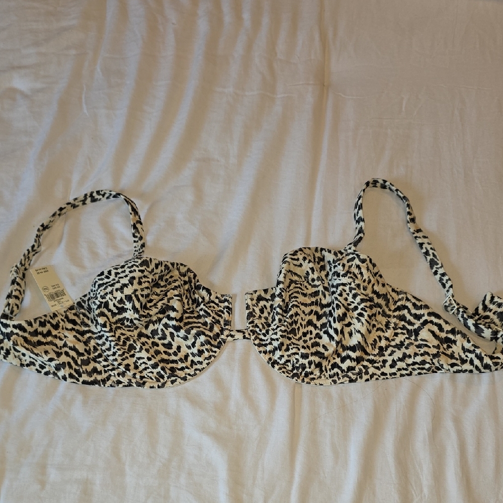 Leopard Print Women's Wired Swim Top Size 38D